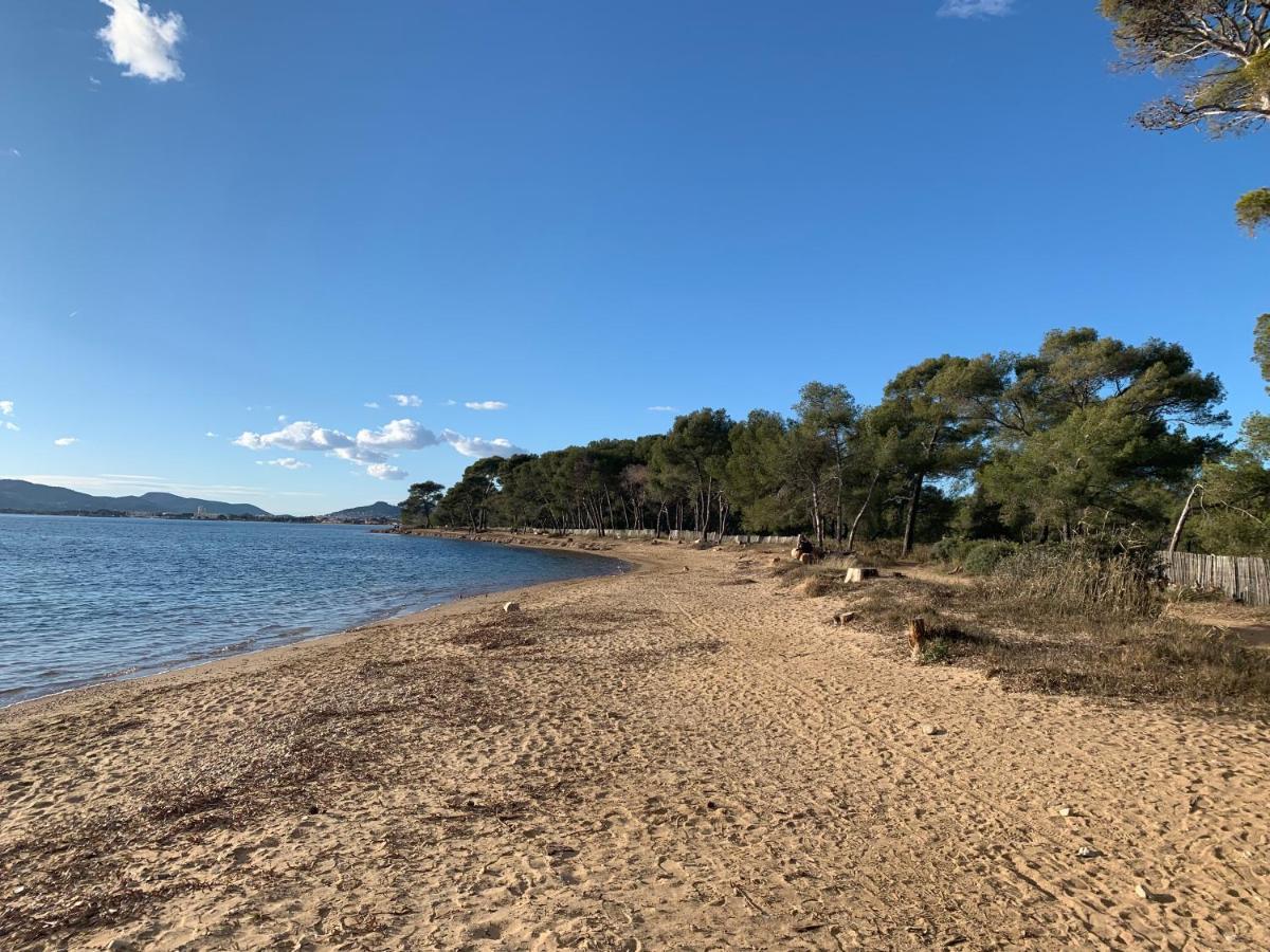 דירות לה-לונד-לה-מורה T2 Climatise A L'Ile D'Or Avec Piscine Pres De La Plage מראה חיצוני תמונה